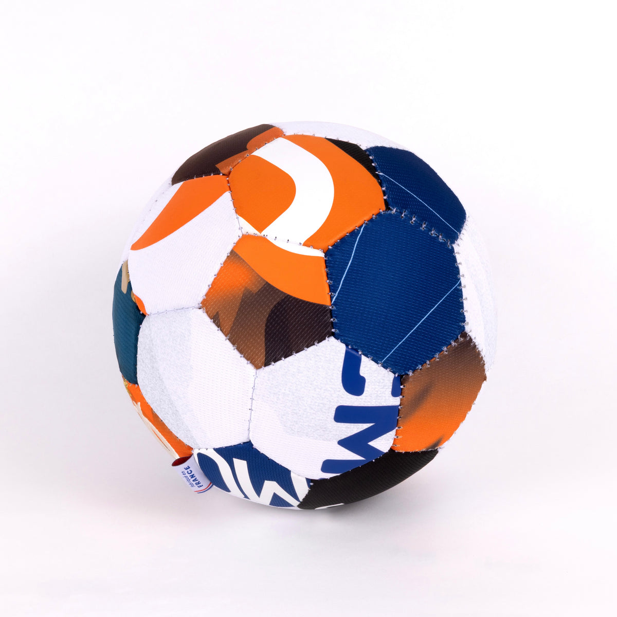 Olympique de Marseille x Rebond - Le ballon de football upcyclé