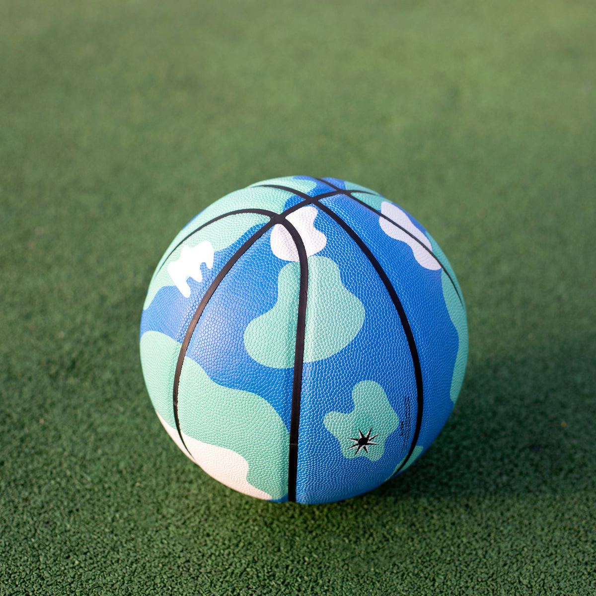 PLAYGROUND x Rebond - Ballon de basket-ball