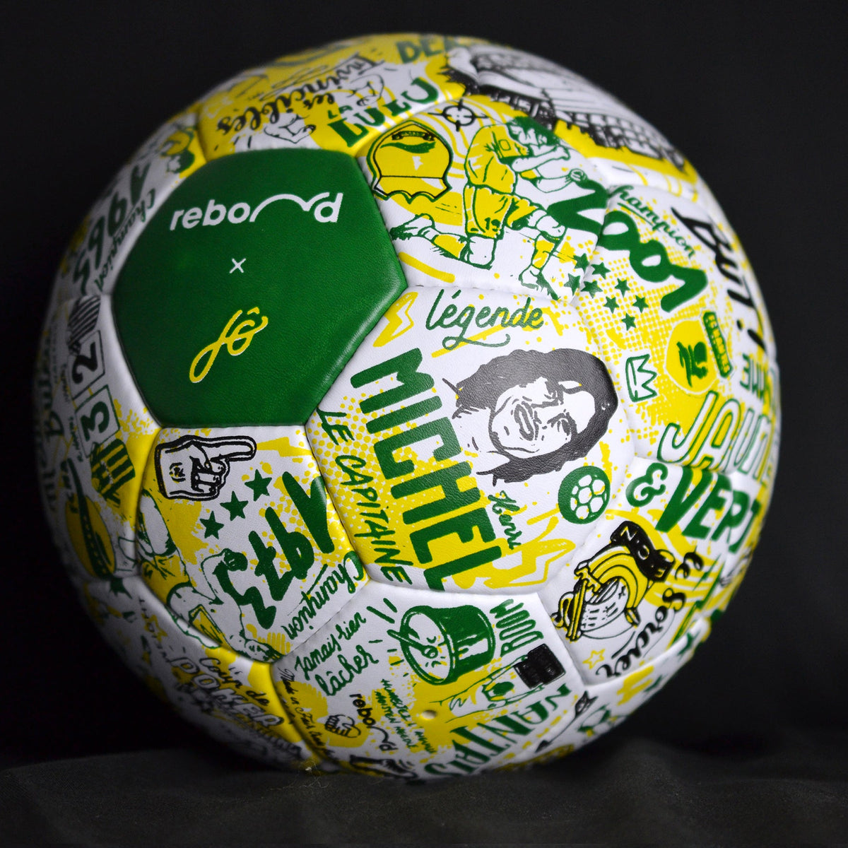 FC Nantes x JO - Ballon de football éthique historique